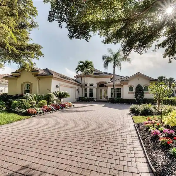THE MOST POPULAR FLOOR PLAN IN SHADOW WOOD