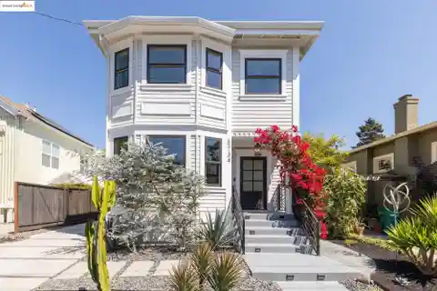 Reimagined North Oakland Home