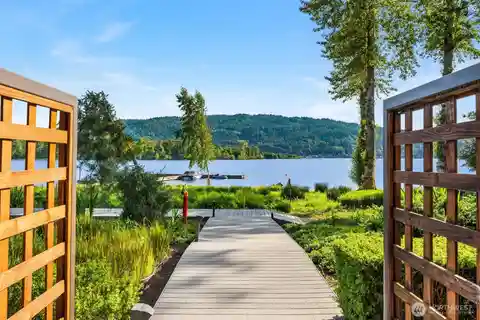 Luxurious Main Level Living in Exclusive Bella Mira