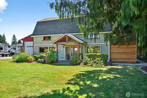 Stunning Barn-To-Home Conversion