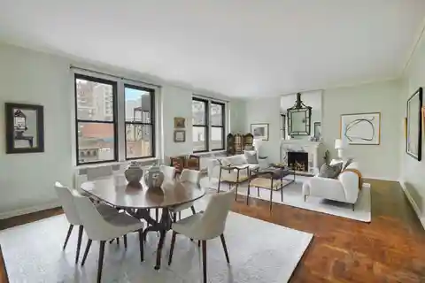 Gracious Prewar Two Bedroom on Park Avenue