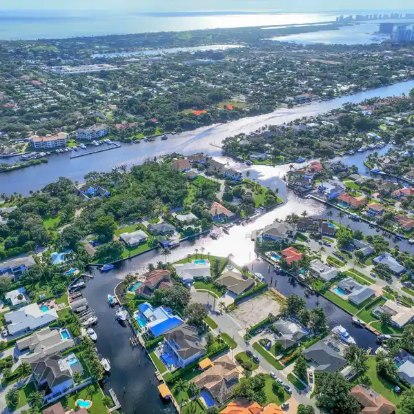 WATERFRONT SMART HOME WITH INFINITY POOL AND DOCK