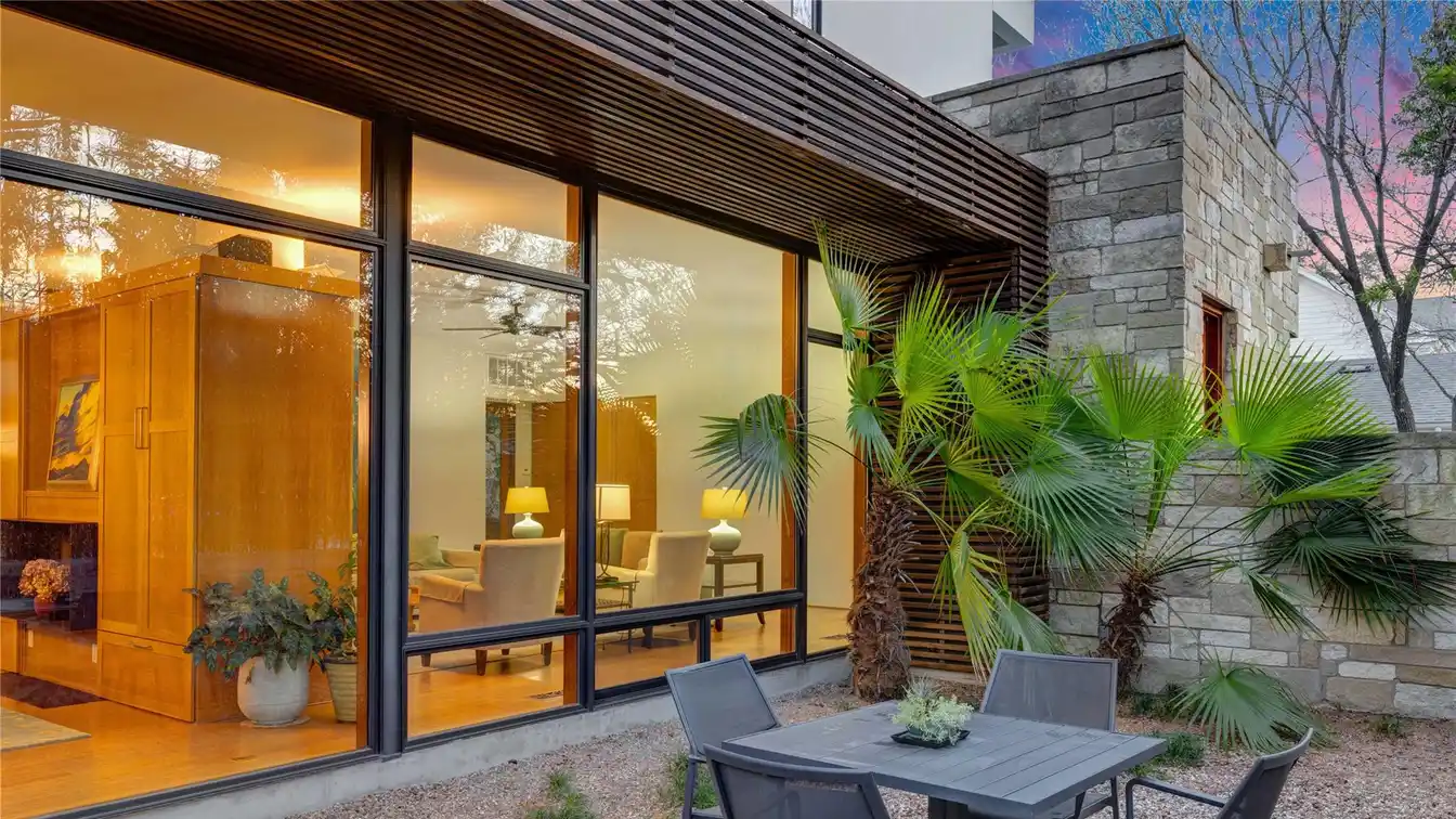 Serene Contemporary Retreat