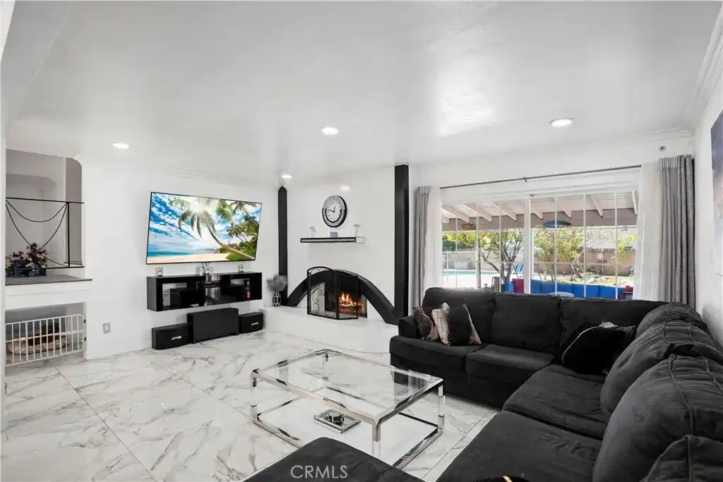 Immaculate Home in a Sought-after Neighborhood