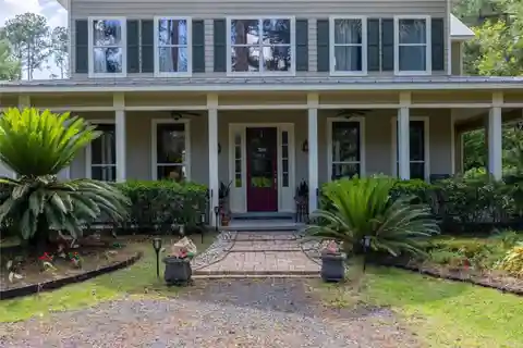 Spacious Custom Home in a Peaceful Setting