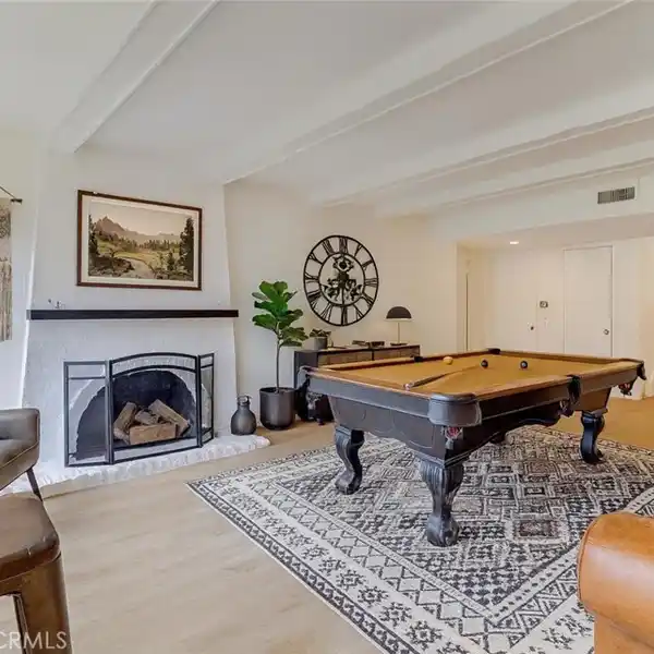 WELL-MAINTAINED IDEAL FAMILY RETREAT