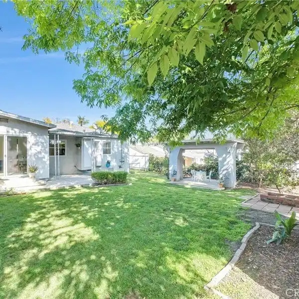 MID-CENTURY ERA HOME IN PALOS VERDES