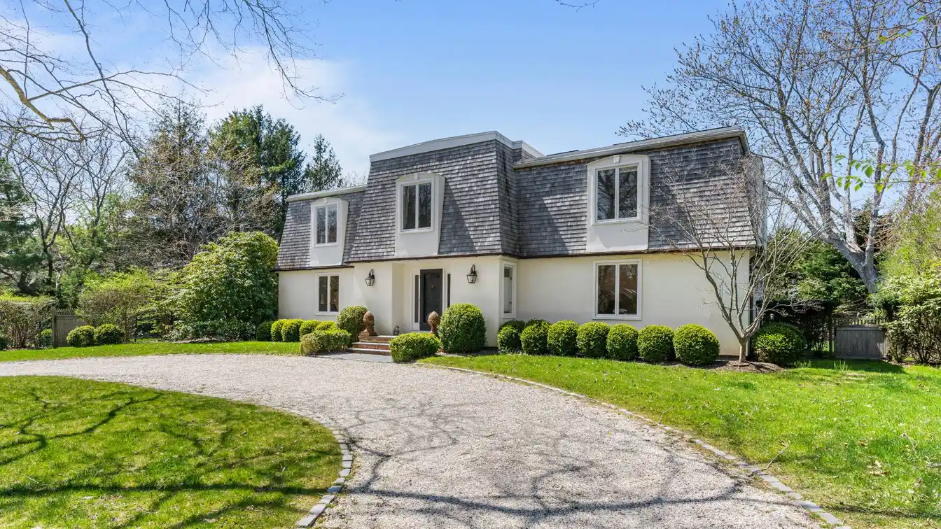 Wonderful Southampton Village Rental Home