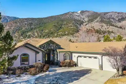 Beautiful Single-level Home on Genoa Lakes Golf Course