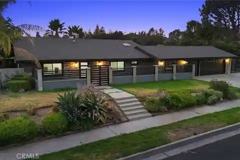 Picture-Perfect Modern Estate