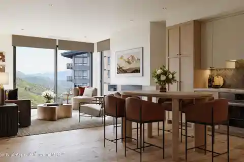 Wonderful Residence Facing the Bridges Ski Trail