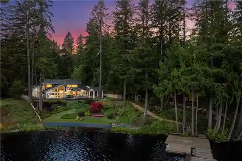 Tranquil Waterfront Living