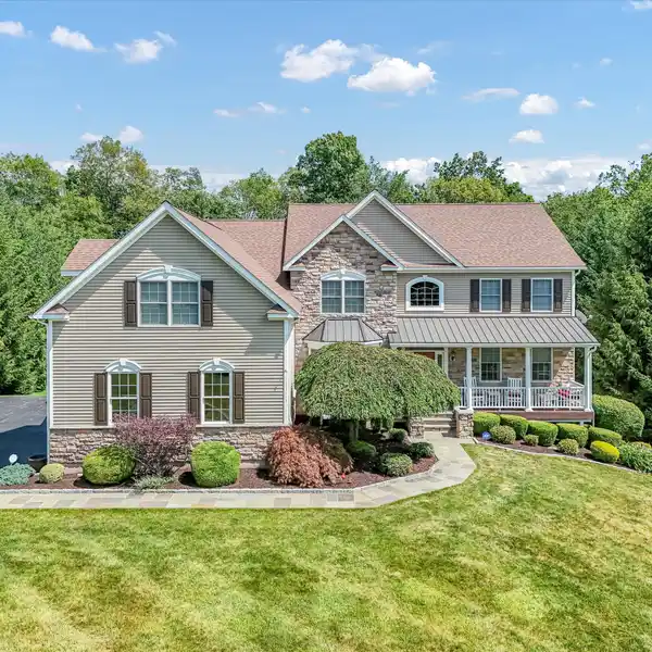 MAJESTIC COLONIAL WITH WINE CELLAR AND SAUNA