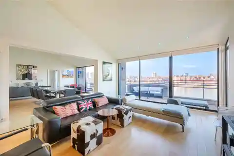 Exceptional Duplex Apartment with Panoramic Views