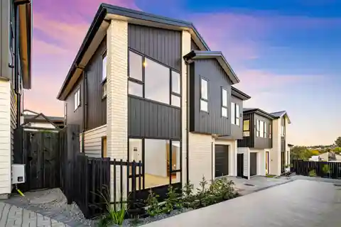 Stylish Family Haven Steps from the Beach