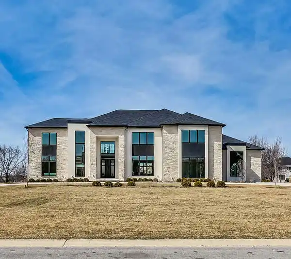 BRAND NEW CONTEMPORARY LUXURY HOME