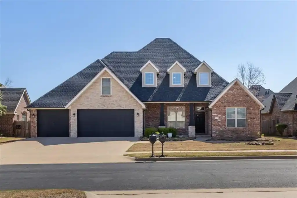 Executive Home in Prime Location