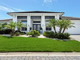 Elegant Lakefront Home in Vero Beach
