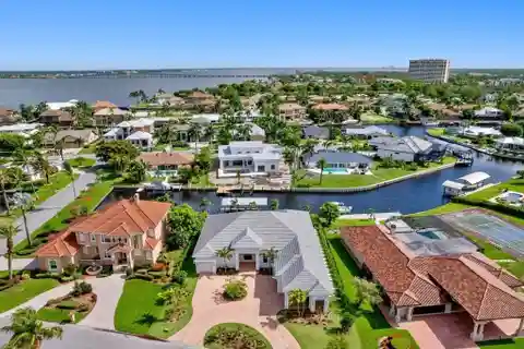 Palm Royale: a Turn Key Waterfront Residence