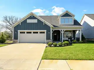 Single-level Home Blending Luxury and Functionality
