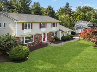 Beautifully Maintained Home in Princeton Ivy Estates