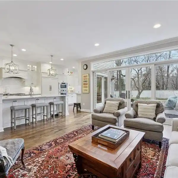 A TRULY SPECTACULAR TOWNHOME