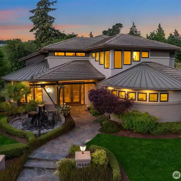 STUNNING NORTHWEST MODERN LUXURY GOLF COURSE ESTATE