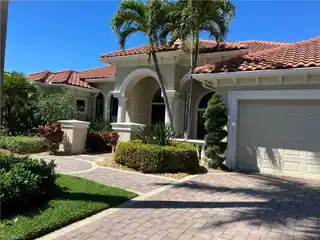 Outstanding Home in the Bella-lago Section of Briarwood