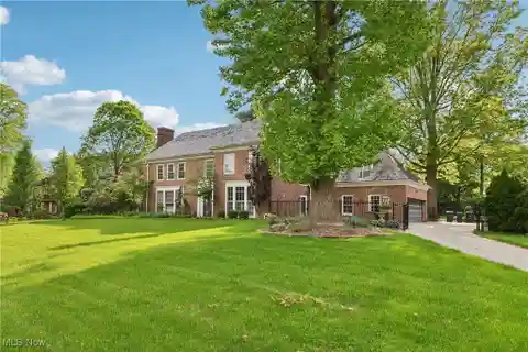 Stately Charm Meets Modern Luxury