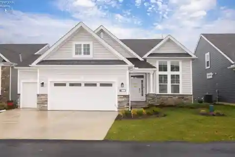 Move-in Ready Harbor's Edge Home