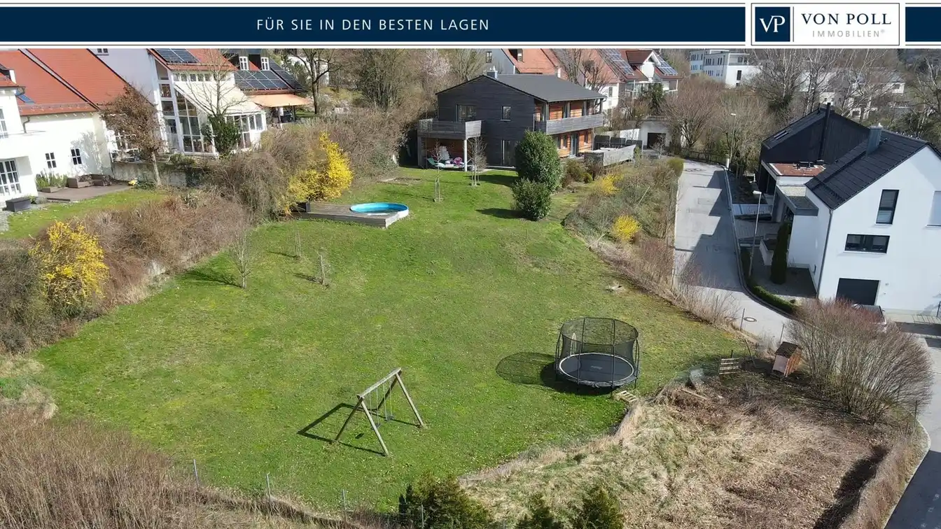 Large Hillside Building Property
