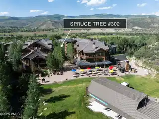 Beautiful Condo Steps to the Chairlift