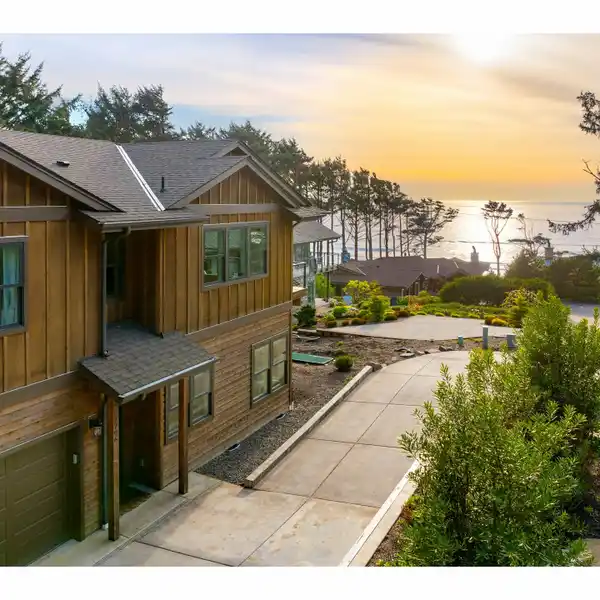 UNIQUE BLEND OF LUXURY AND NATURE