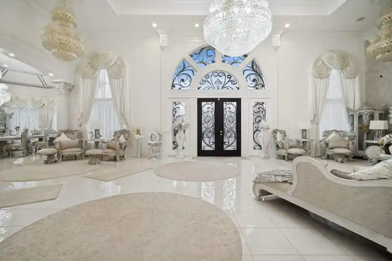 Traditional Inspired Masterpiece