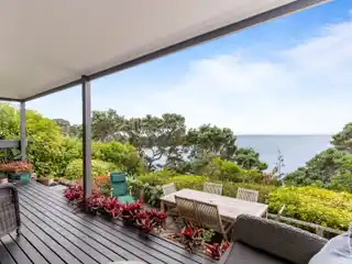 Stunning Sea-Side Haven