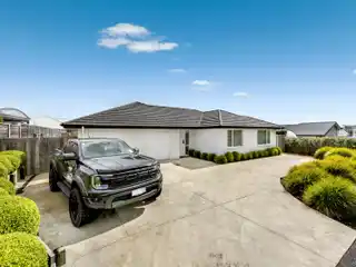 Genuine Single-Level Home with Additional Independent Home