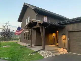 Gorgeous Mountain Home in Frost Creek