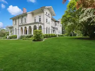 The Holt Mansion