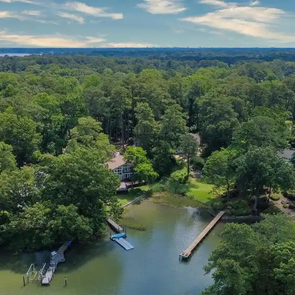 MID-CENTURY WATERFRONT ESCAPE WITH EXPANSION POTENTIAL