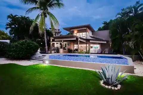 Casa Amani: Investment in Paradise, Ocean-View Home with Lucrative Guest Houses!