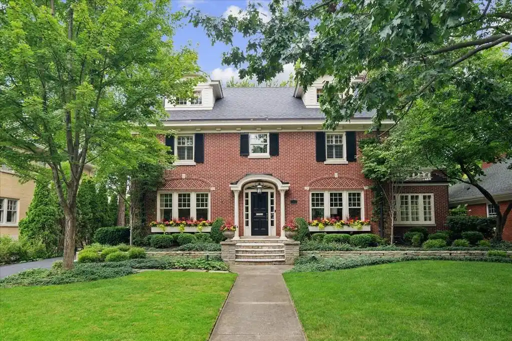 Brick Georgian Home in East Kenilworth