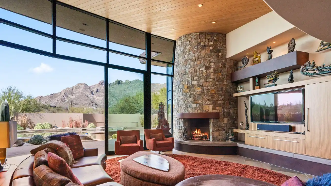 An Unparalleled Blend of Contemporary Elegance and Southwestern Charm