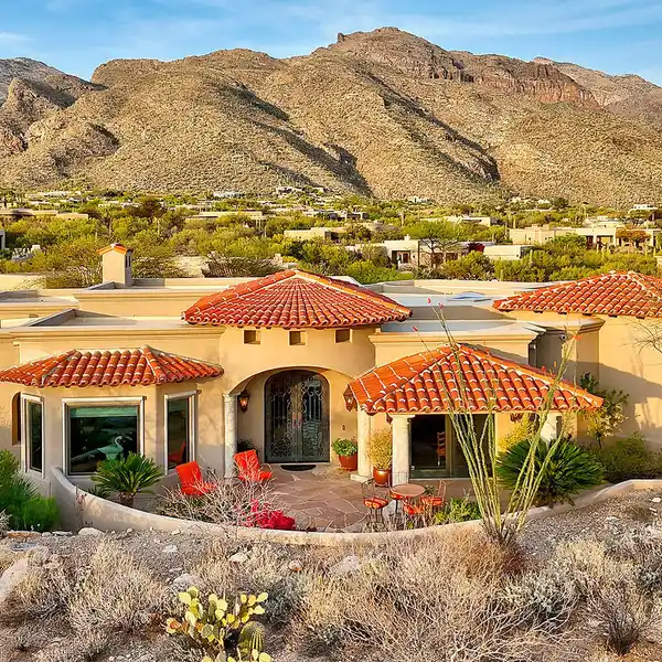 EXQUISITE ESTATE IN PIMA CANYON