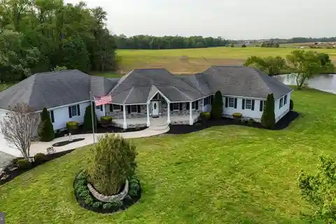 Sprawling Ranch on Nearly 9 Scenic Acres