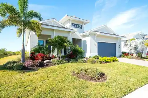 Exceptional Residence on an Oversized Lot