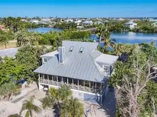 Enchanting Retreat | Ultimate Island Living