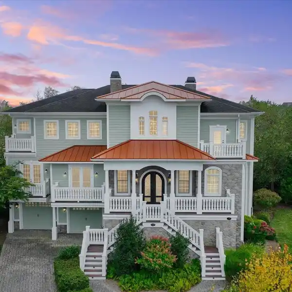 EXCEPTIONAL ECHELON CUSTOM HOME