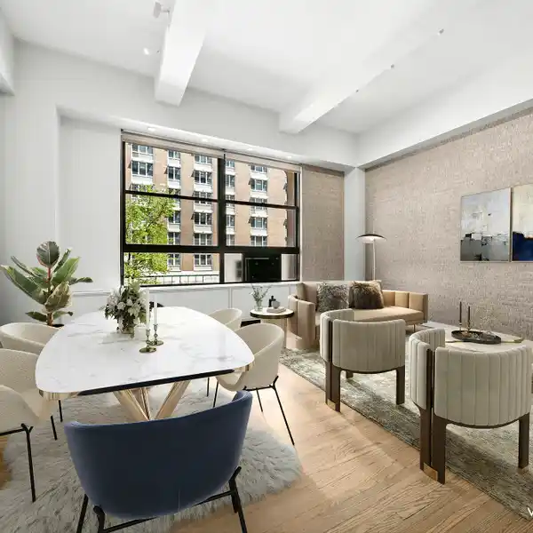 DUPLEX LOFT IN THE ICONIC CHELSEA MEWS