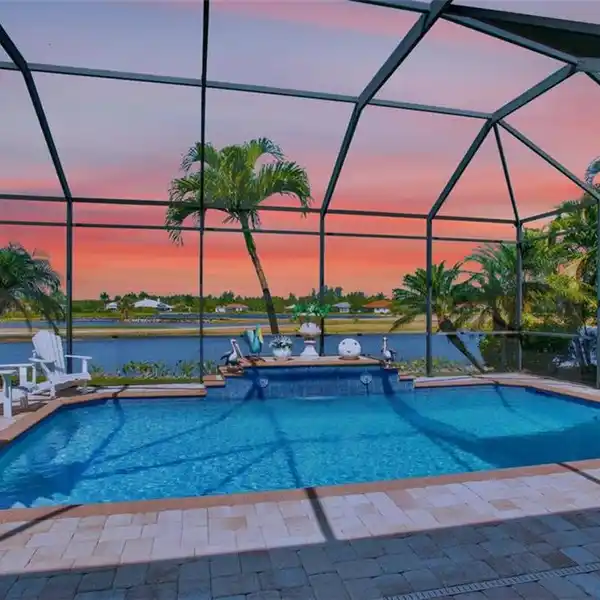 ELEGANT HOME IN SOUGHT-AFTER ROYAL PALM GOLF ESTATES
