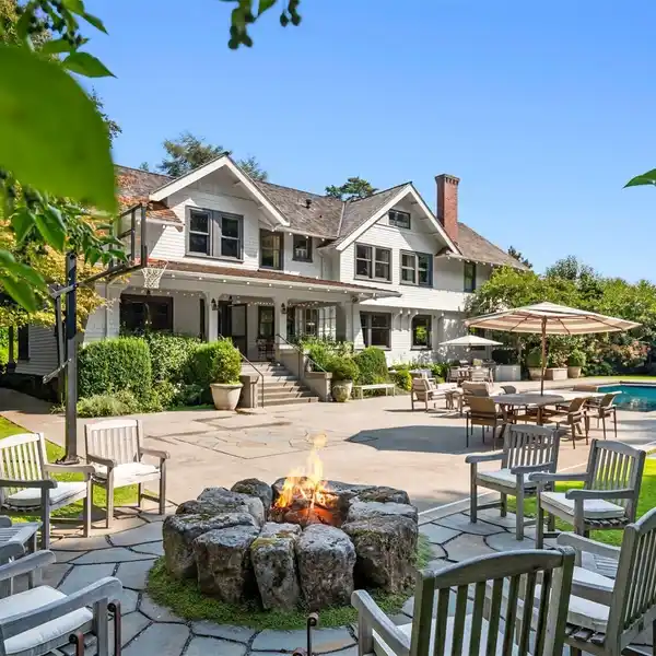 THE GABLES - PRIVATE LEGACY PROPERTY